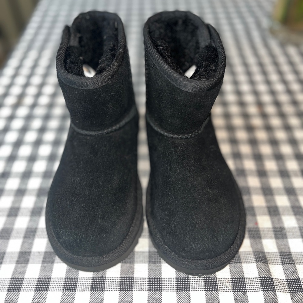 UGG Black Kids Boots